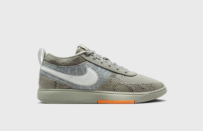 Nike Book 1 "Hike"
