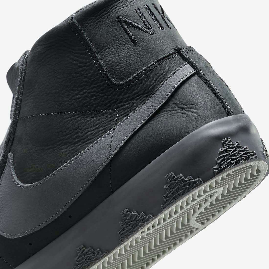 Di’orr Greenwood x Nike SB Blazer Mid "Dark Smoke Grey"