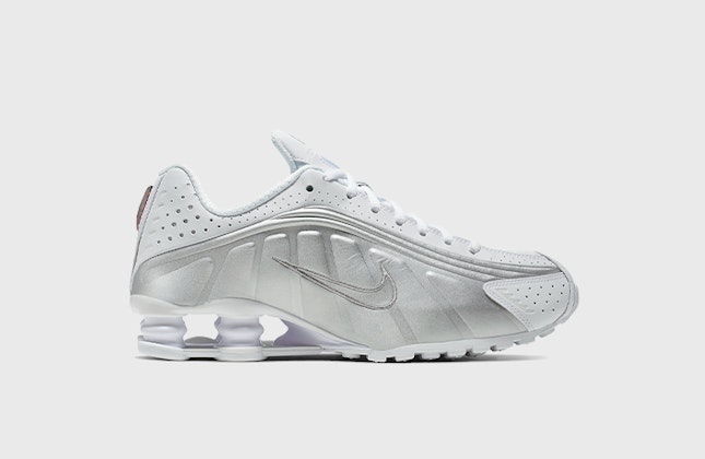 Nike Shox R4 "White Metallic" Nike Shox R4 "White Metallic"