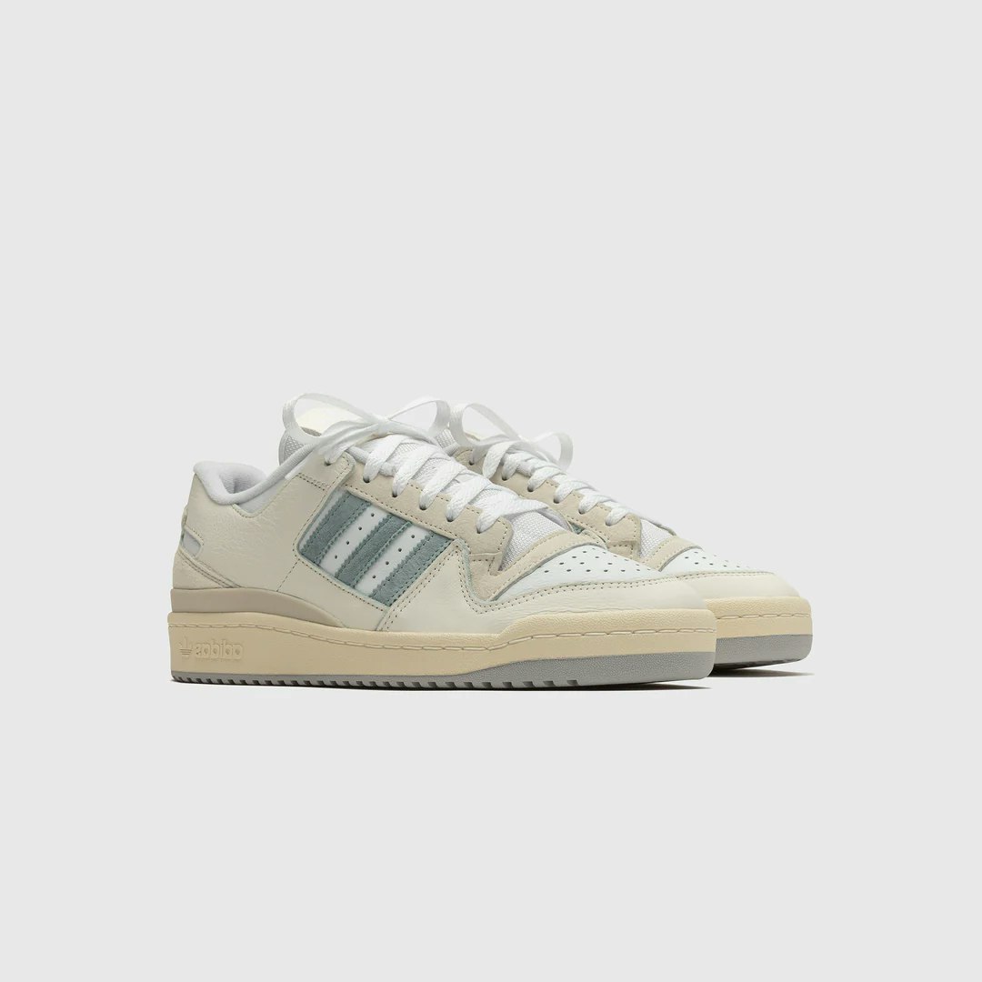Packer x adidas Forum Low "Light Blue"