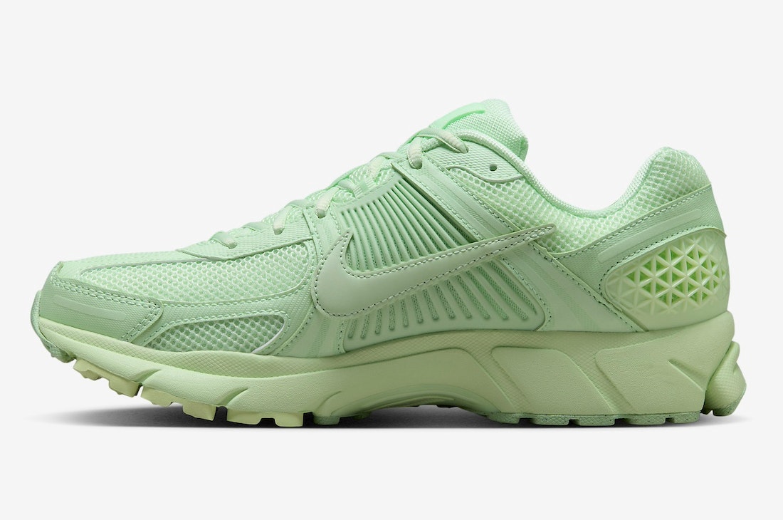 Nike Zoom Vomero 5 "Vapor Green"