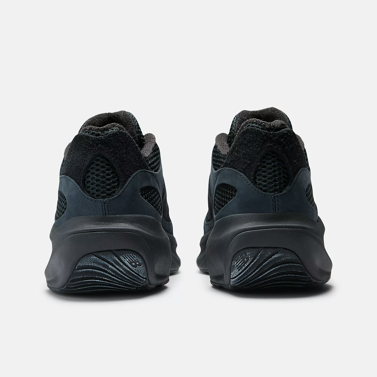 AURALEE x New Balance WRPD Runner "Dark Navy"