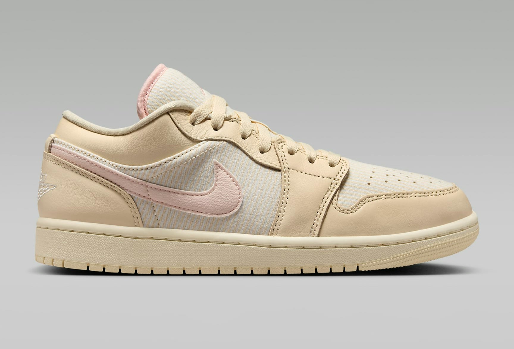Air Jordan 1 Low "Legend Pink"