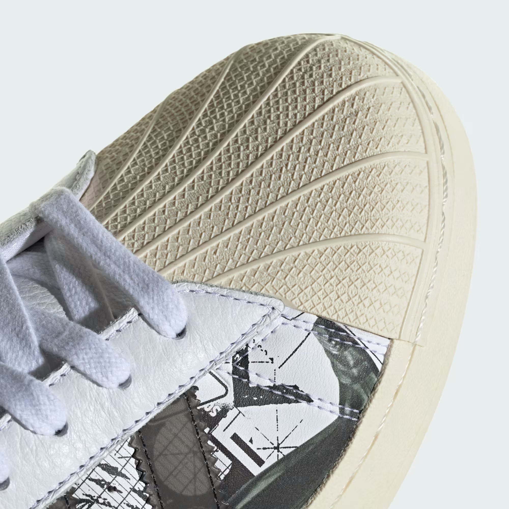 Star Wars x Nanzuka x adidas Superstar XLG "R2-D2&C-3PO"