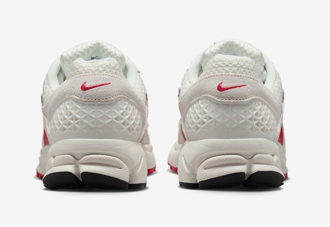 Nike Zoom Vomero 5 "Siren Red"