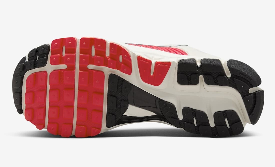 Nike Zoom Vomero 5 "Siren Red"