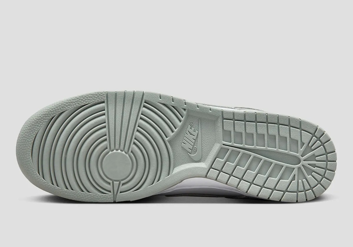 Nike Dunk Low "Light Pumice"