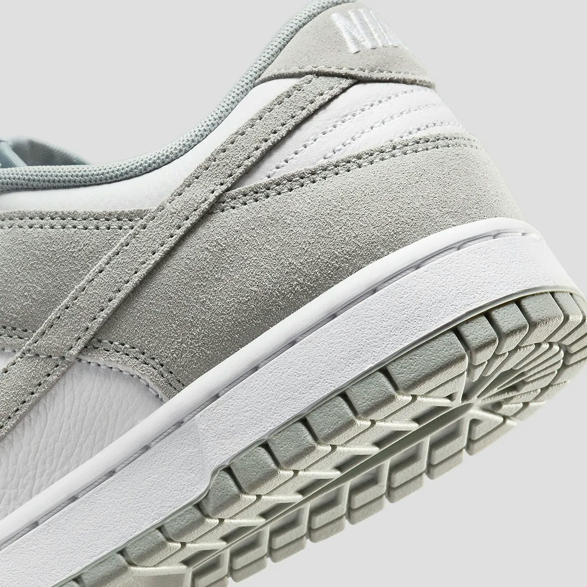 Nike Dunk Low "Light Pumice"