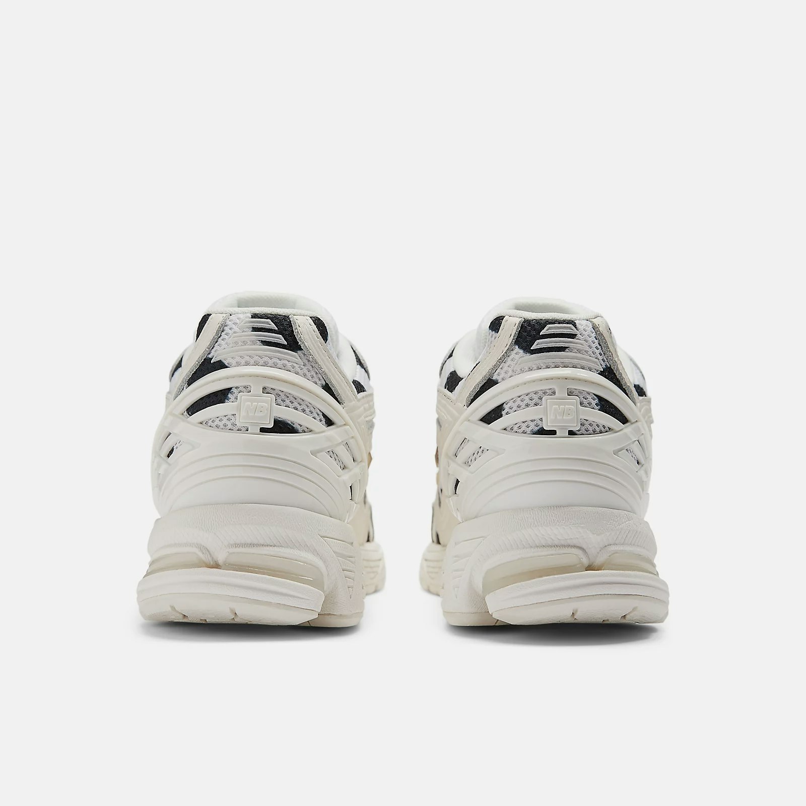 New Balance 1906R "Polka Dot" (Sea Salt)