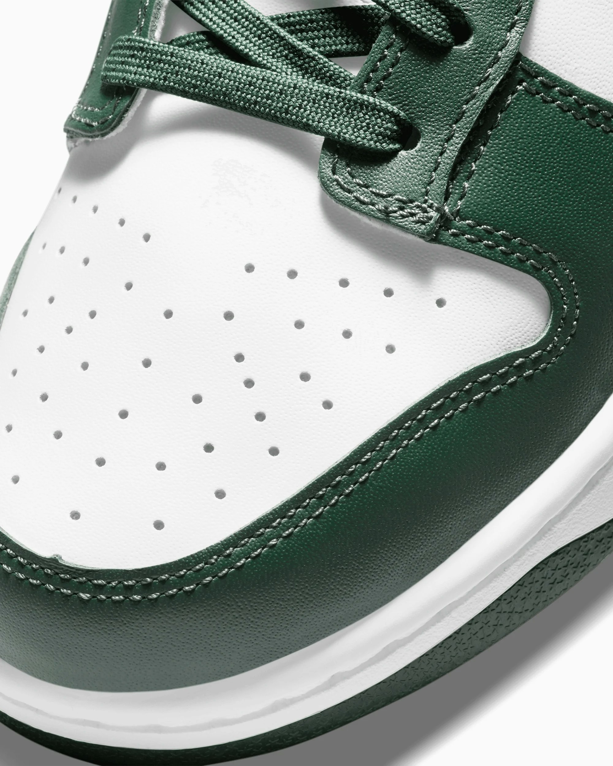 Nike Dunk Low "Michigan State"