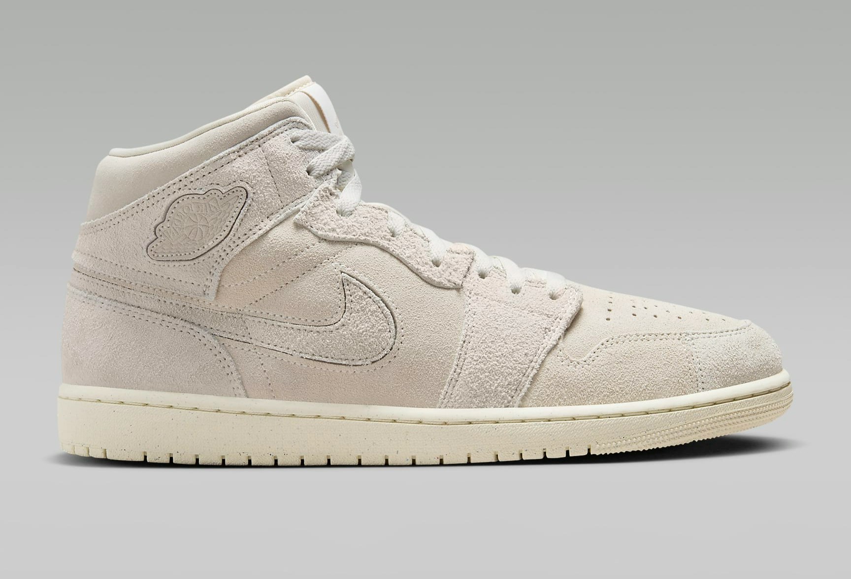 Air Jordan 1 Mid SE Craft "Legend Light Brown"