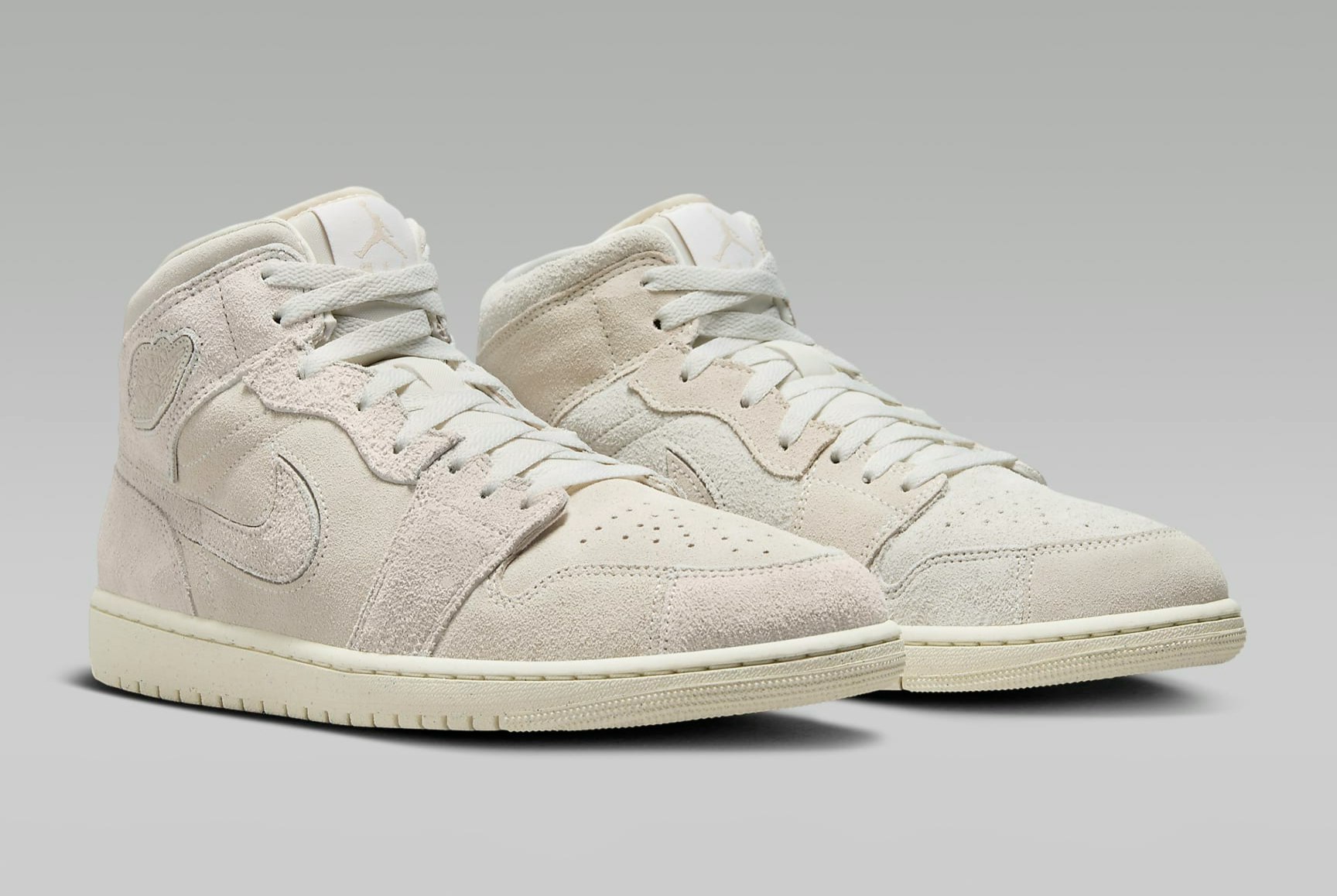 Air Jordan 1 Mid SE Craft "Legend Light Brown"