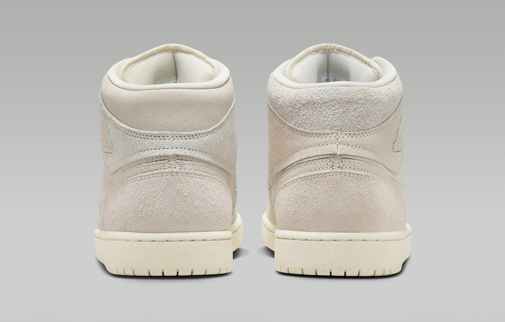 Air Jordan 1 Mid SE Craft "Legend Light Brown"