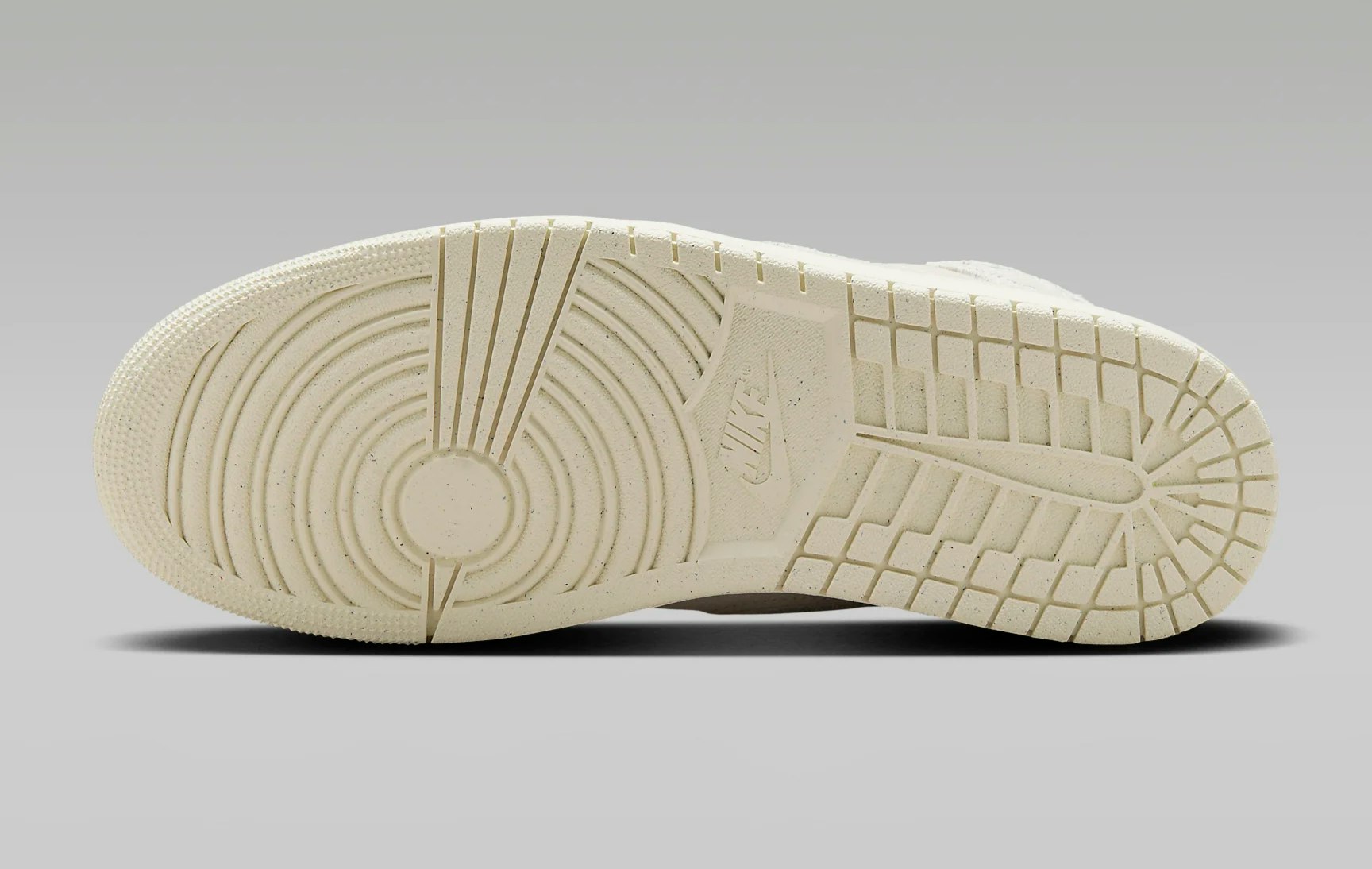 Air Jordan 1 Mid SE Craft "Legend Light Brown"