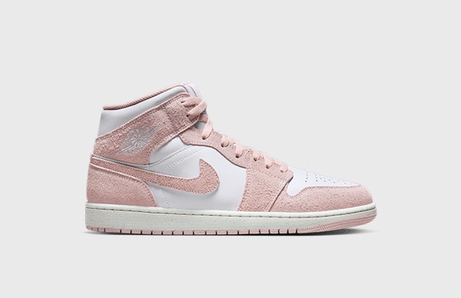 Air Jordan 1 Mid SE "Legend Pink"