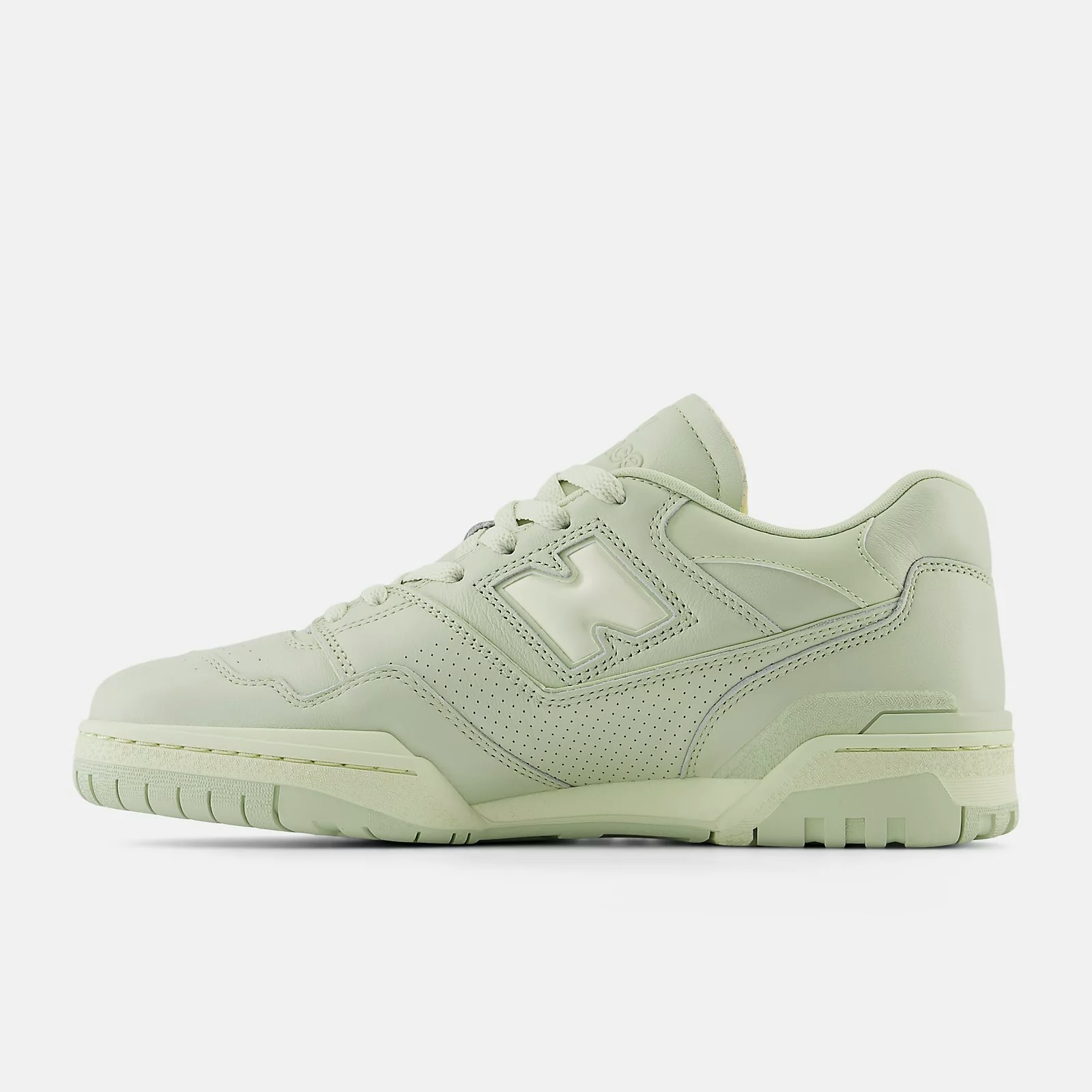 New Balance 550 "Deep Lichen Green"