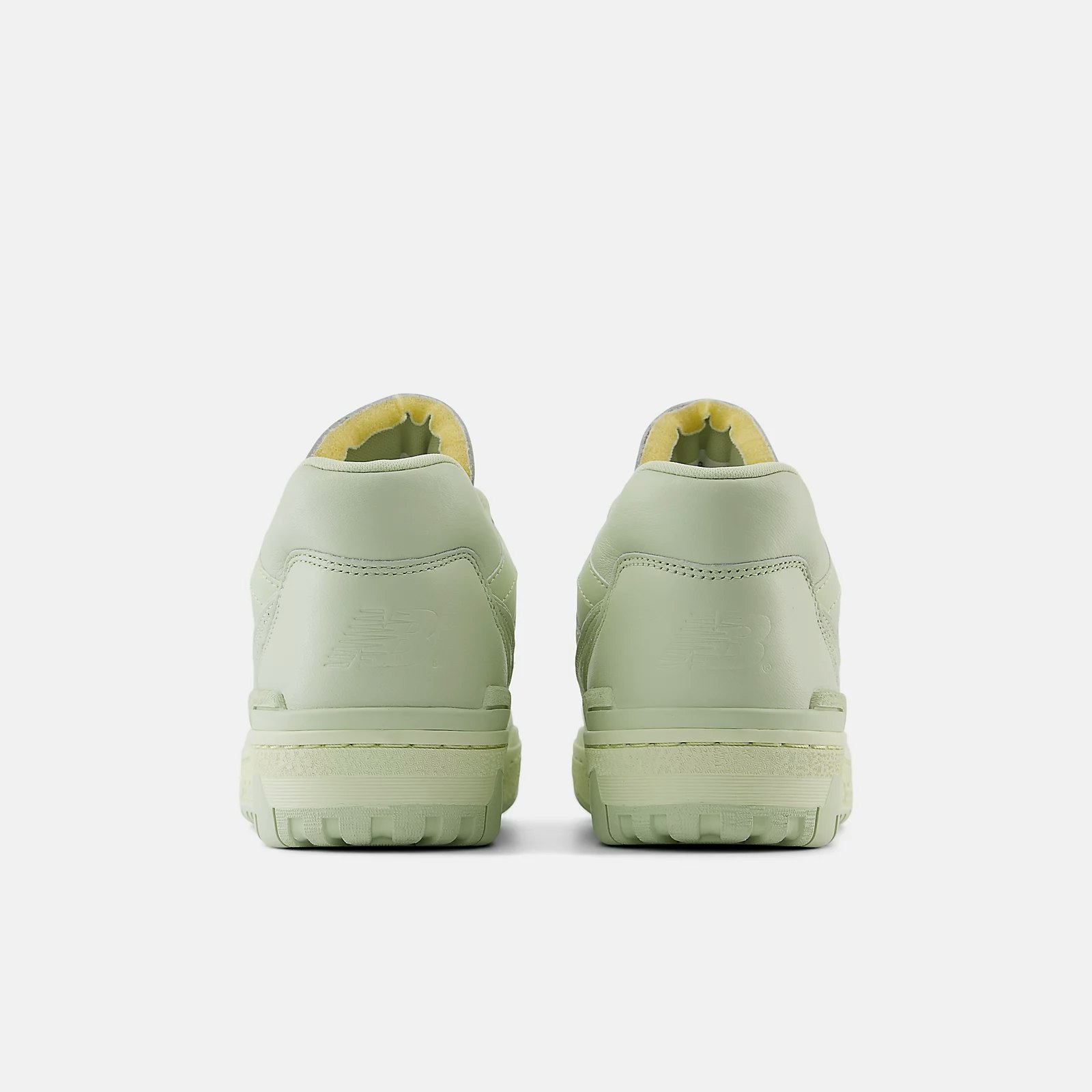 New Balance 550 "Deep Lichen Green"