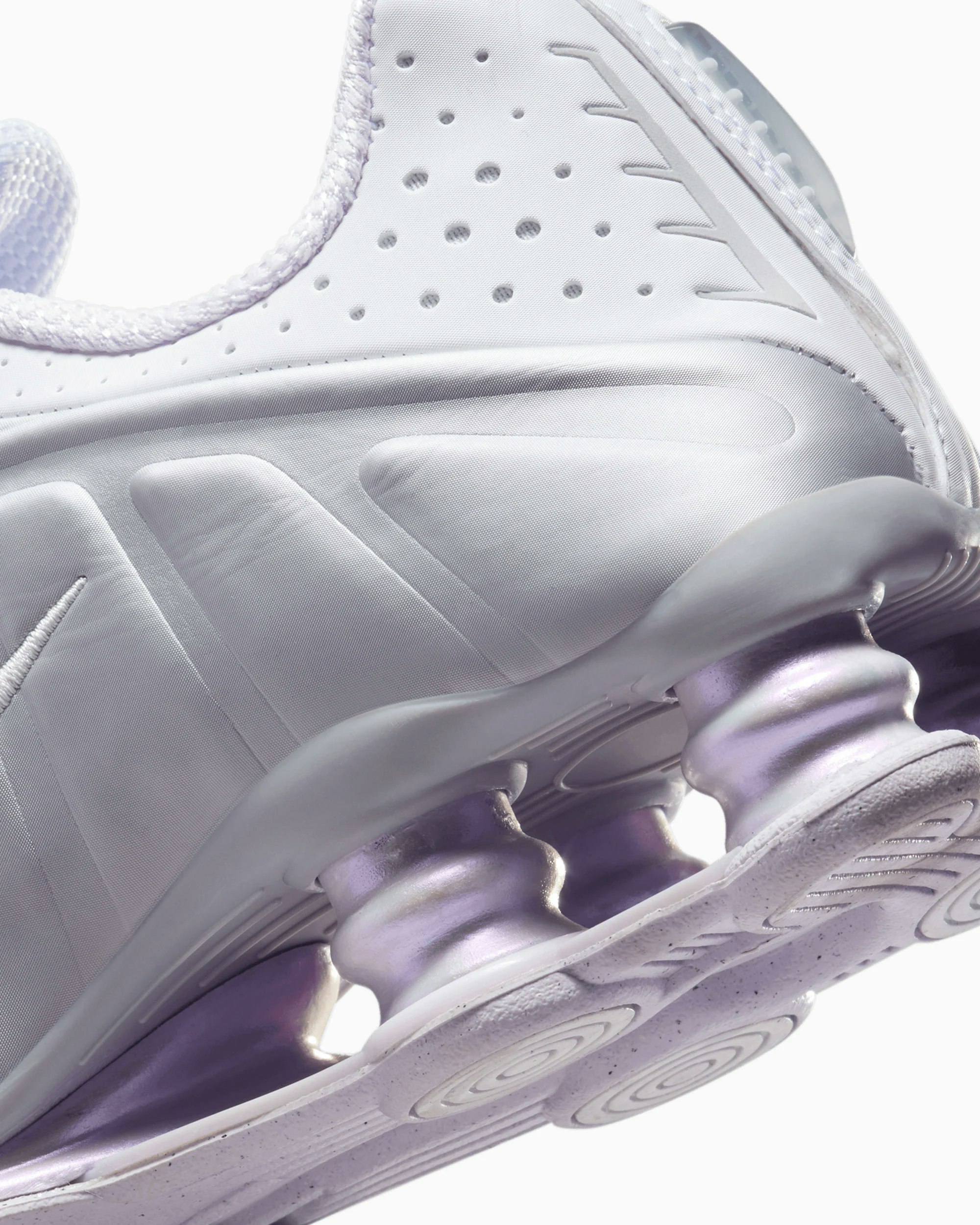 Nike Show R4 "Barely Grape"