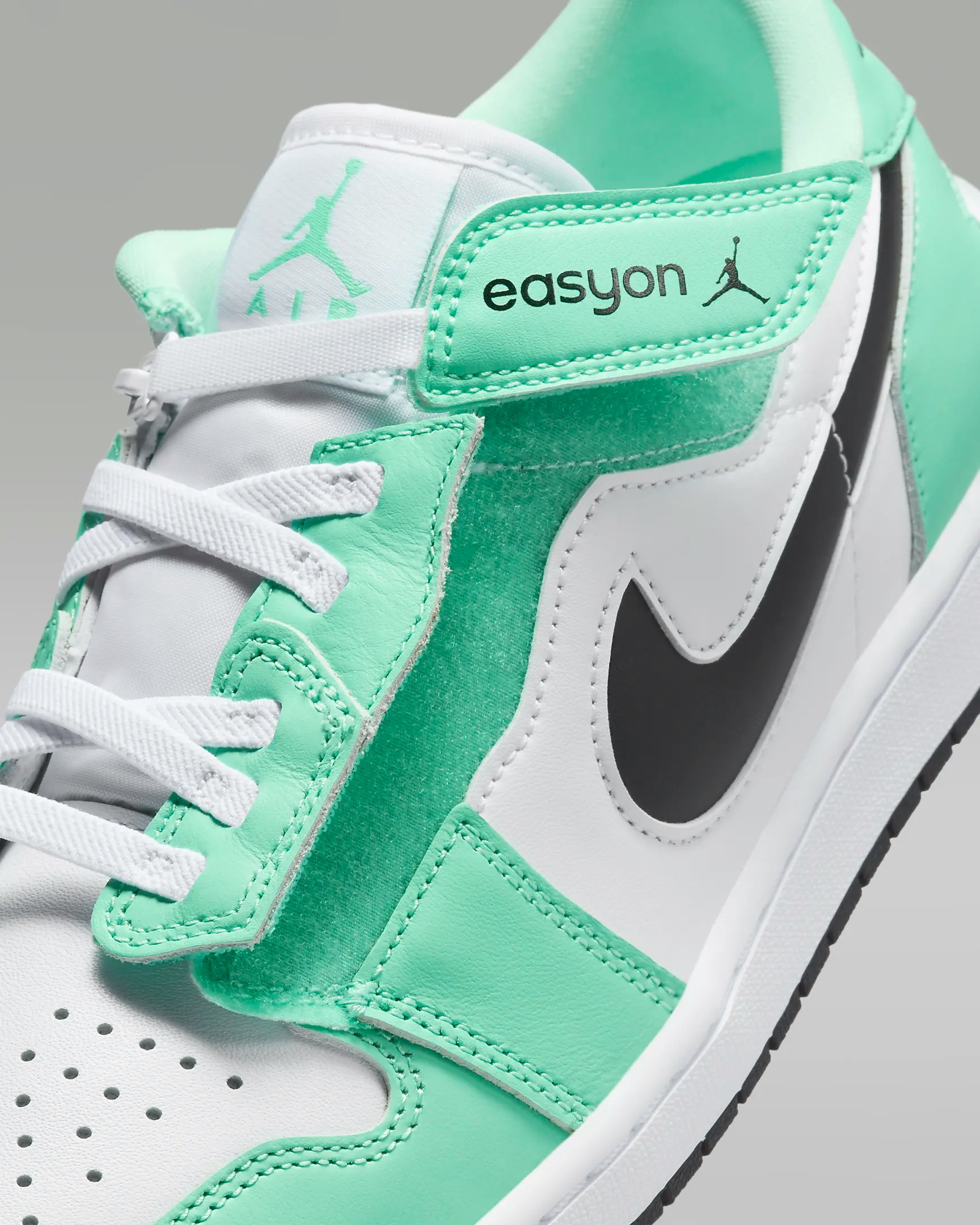 Air Jordan 1 Low EasyOn "Green Glow"