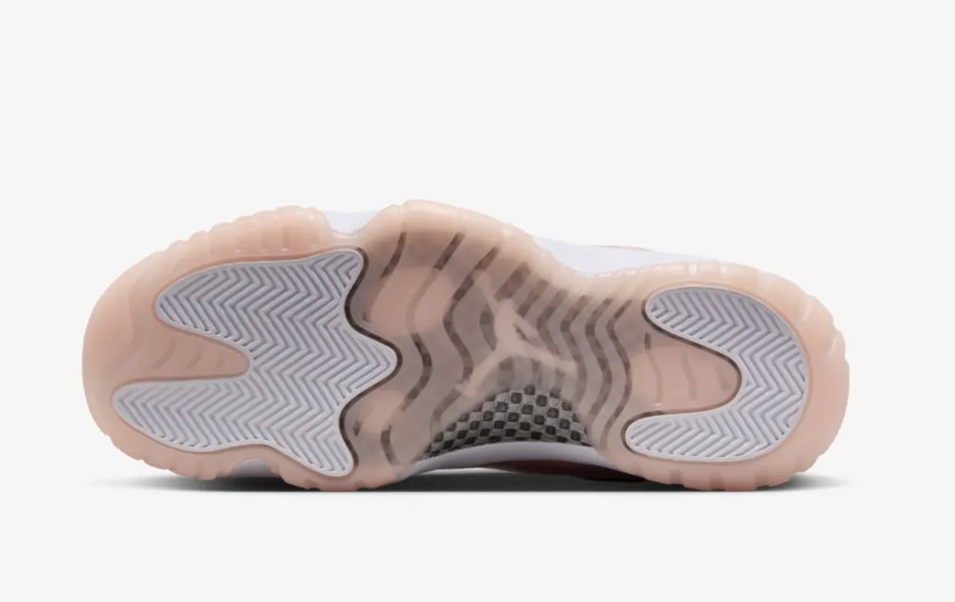 Air Jordan 11 Retro Low "Legend Pink"