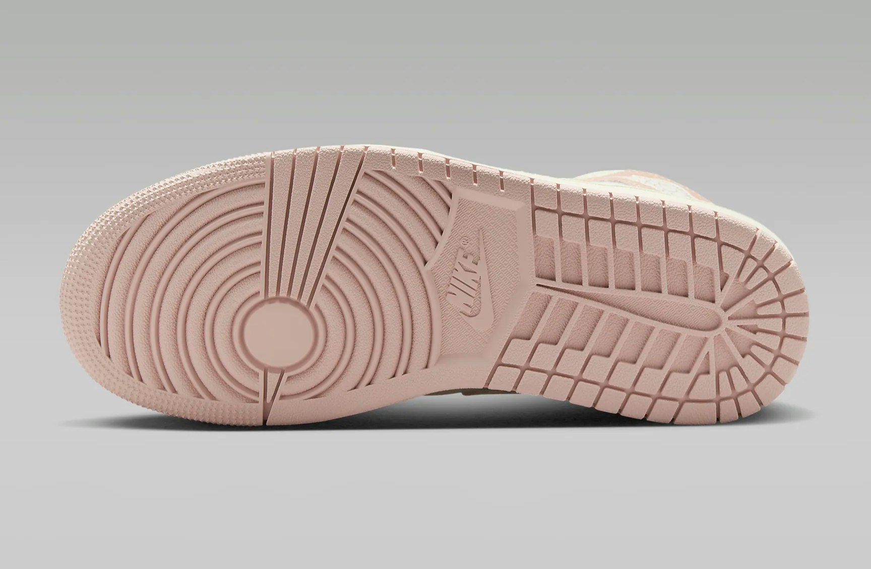 Air Jordan 1 Mid SE "Legend Pink"