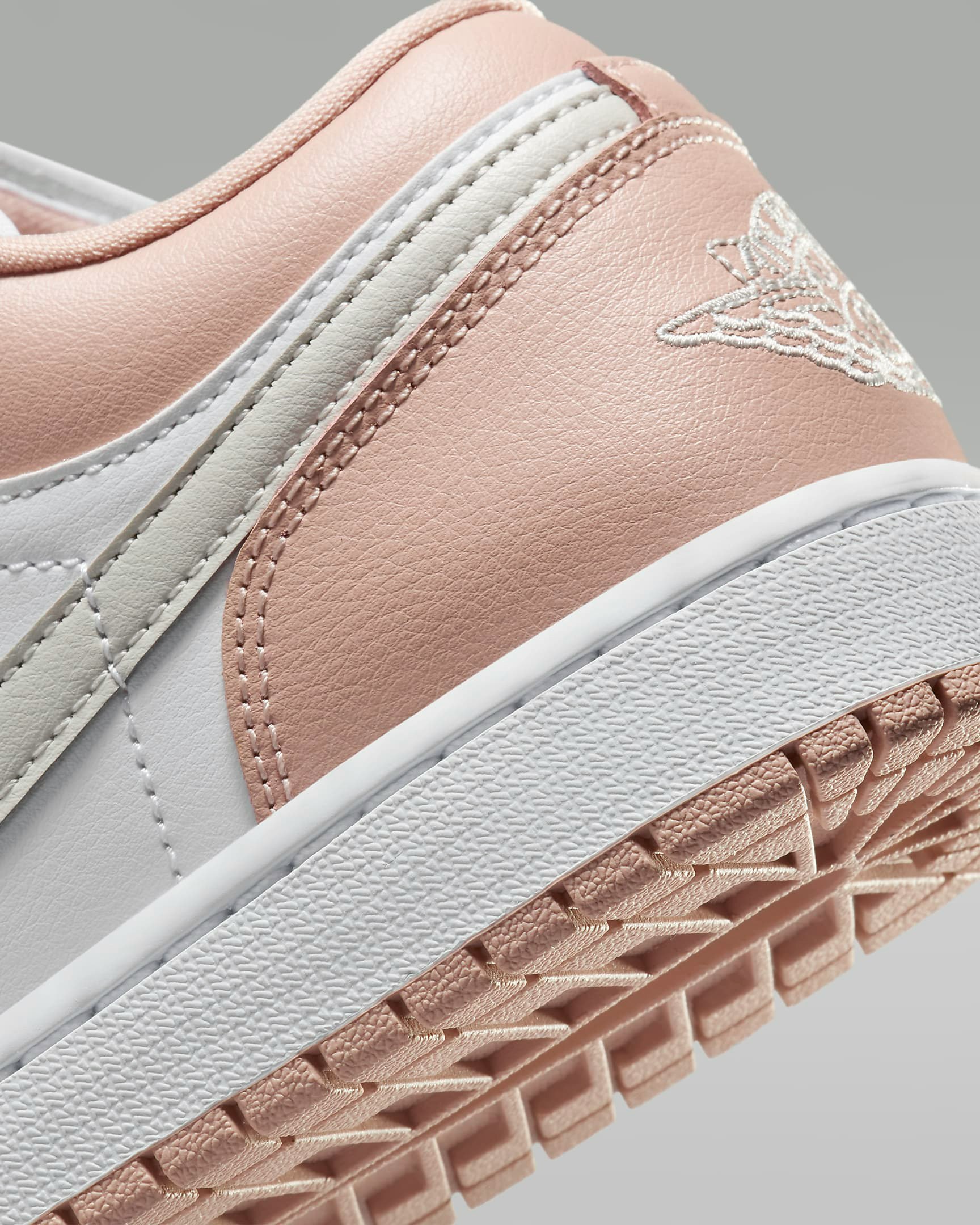 Air Jordan 1 Low "Crimson Tint"