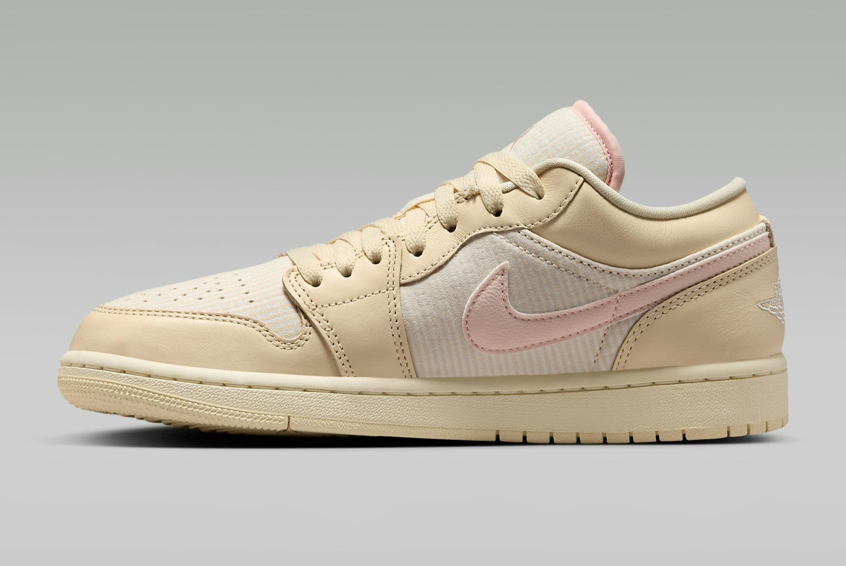 Air Jordan 1 Low "Legend Pink"