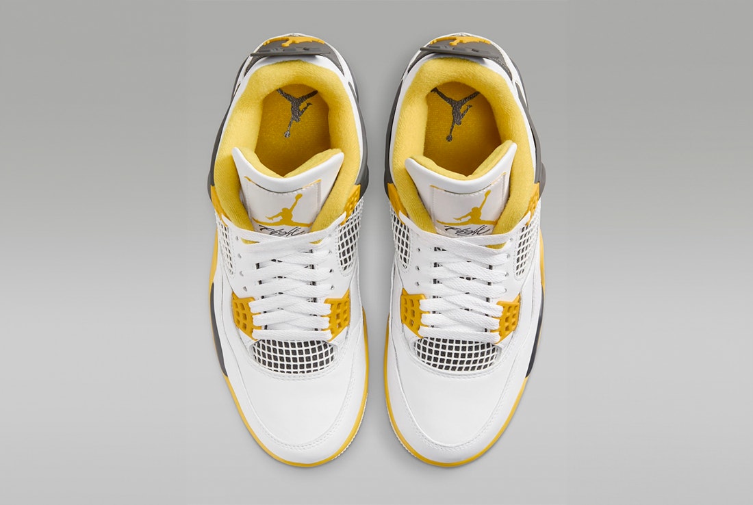 Air Jordan 4 Retro "Vivid Sulfur"