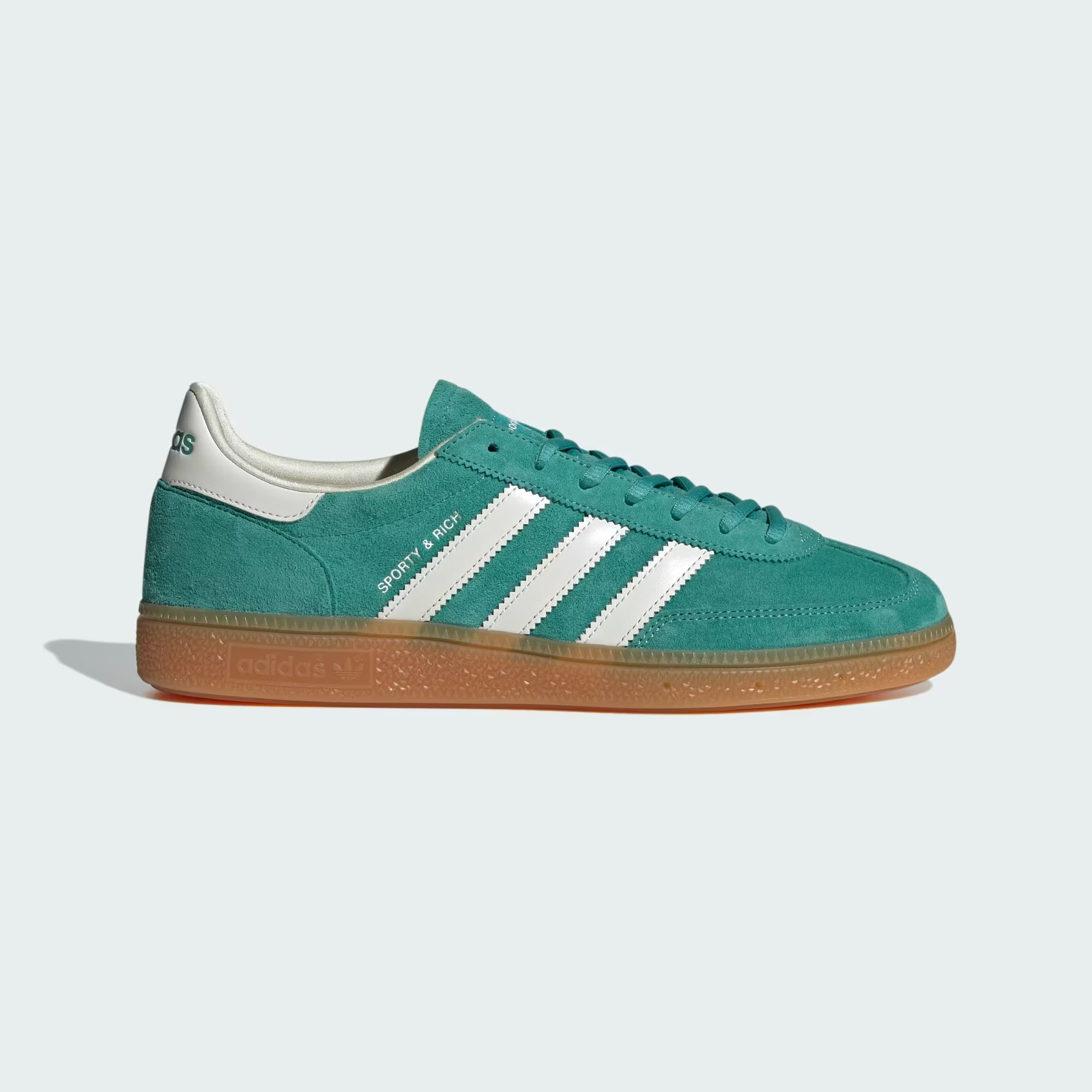 Adidas pod footshop store