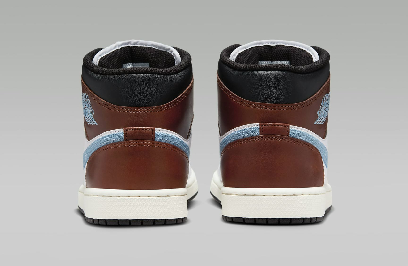 Air Jordan 1 Mid SE "Blue Grey"