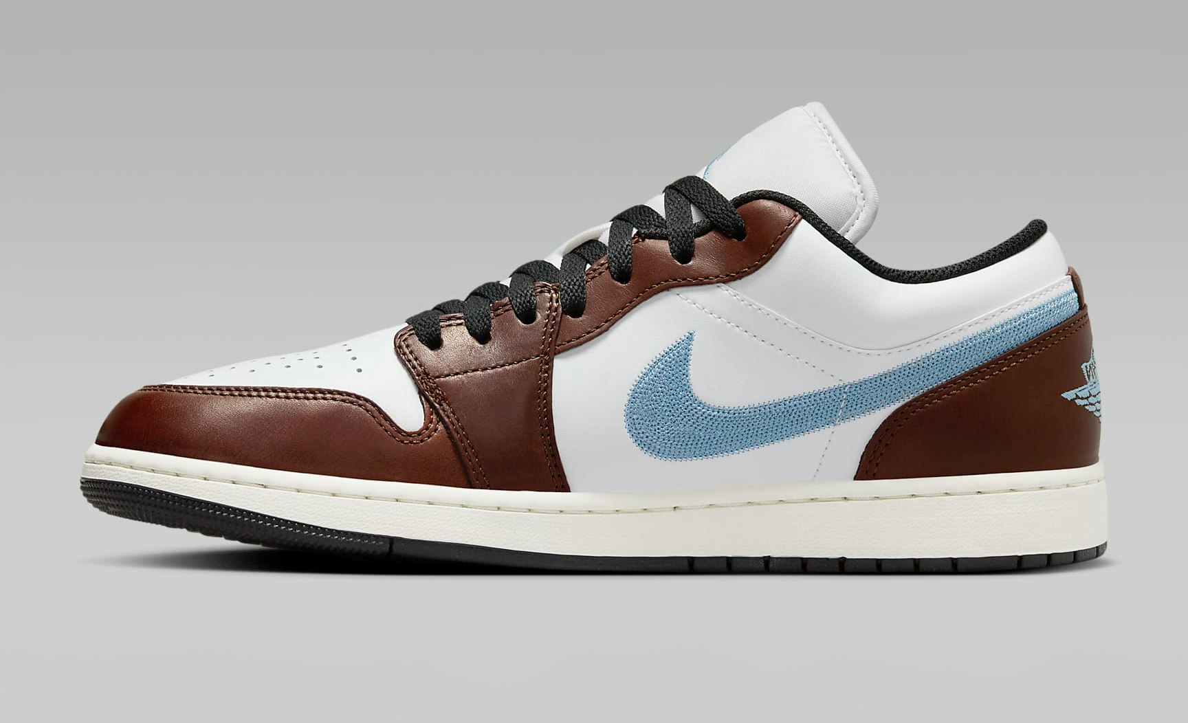 Air Jordan 1 Low SE "Pacific Moss"