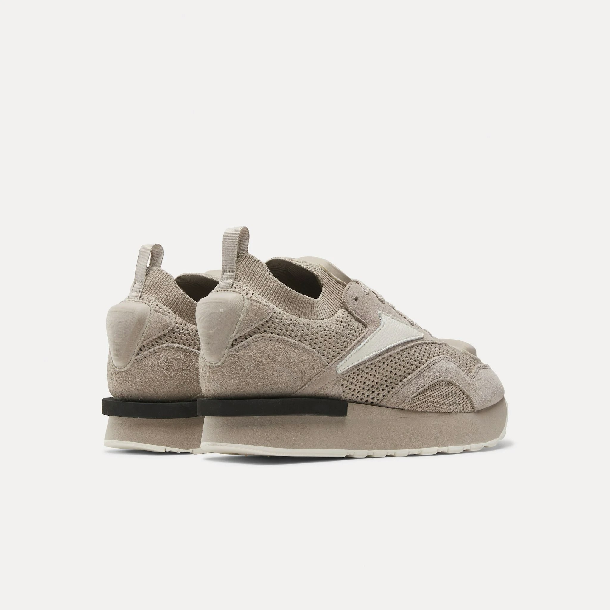 HYMNE X Reebok Classic Nylon Plus "Ash"