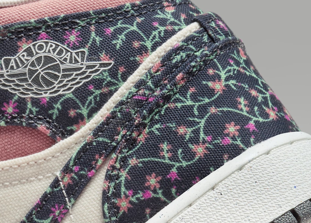 Air Jordan 1 Mid SE GS "Floral"