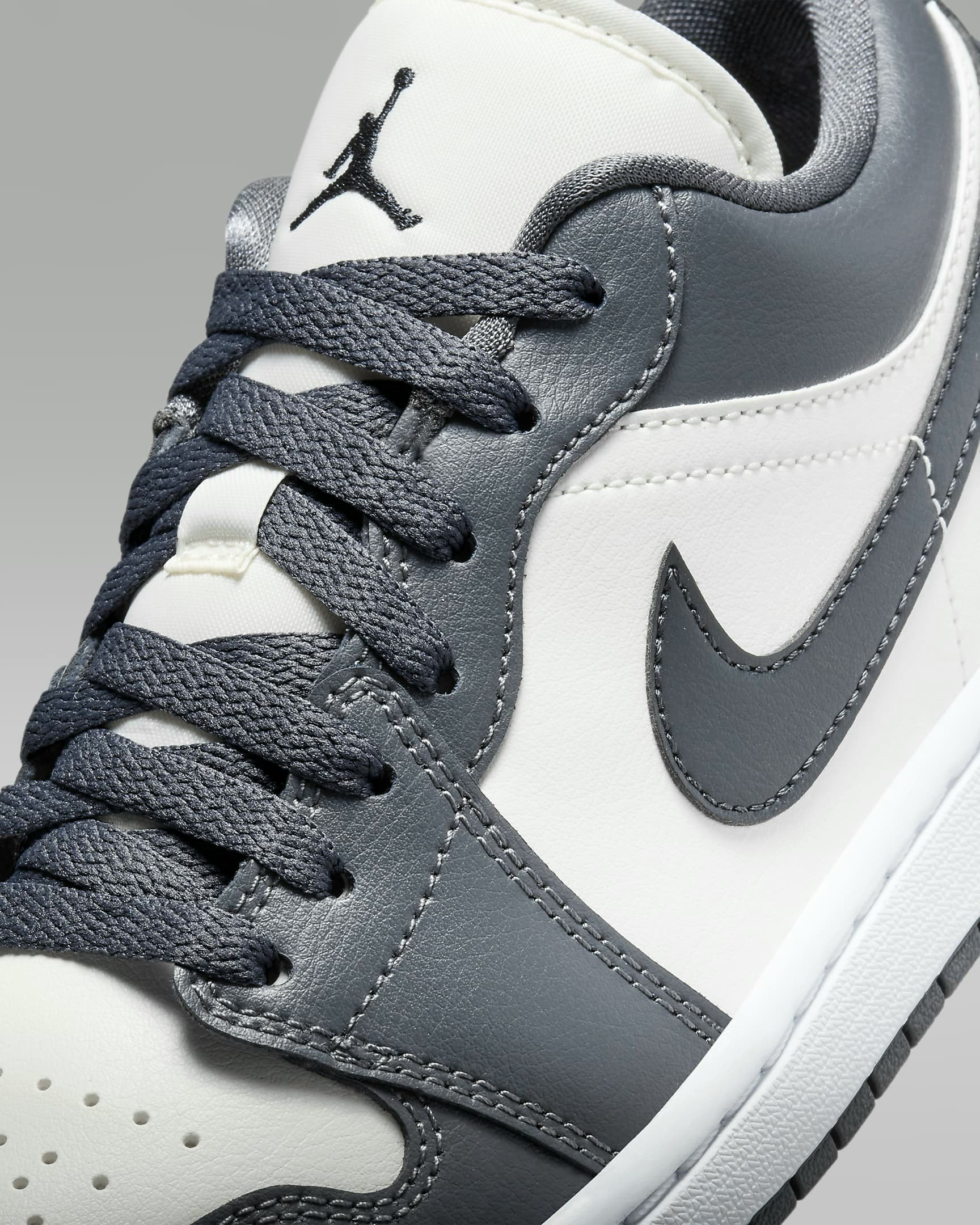 Air Jordan 1 Low "Dark Grey"