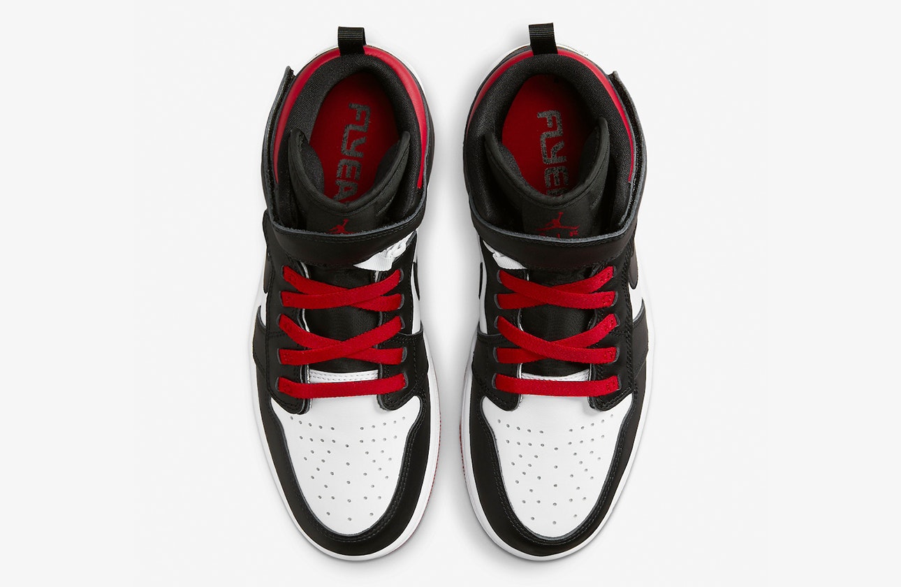 Air Jordan 1 High FlyEase "Black Toe"