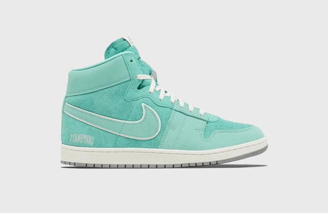 Corporate x Jordan Air Ship "Light Menta"