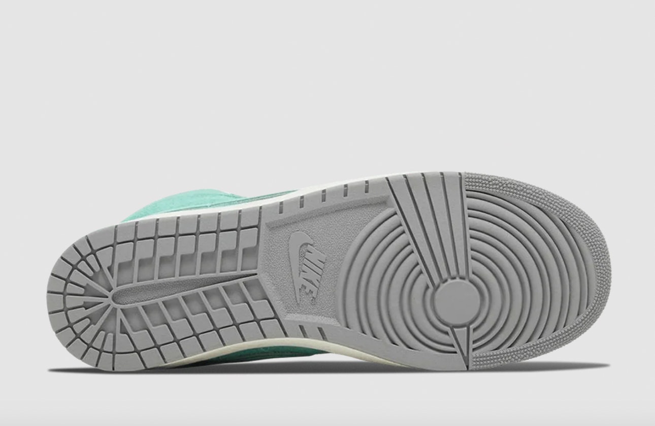 Corporate x Jordan Air Ship "Light Menta"