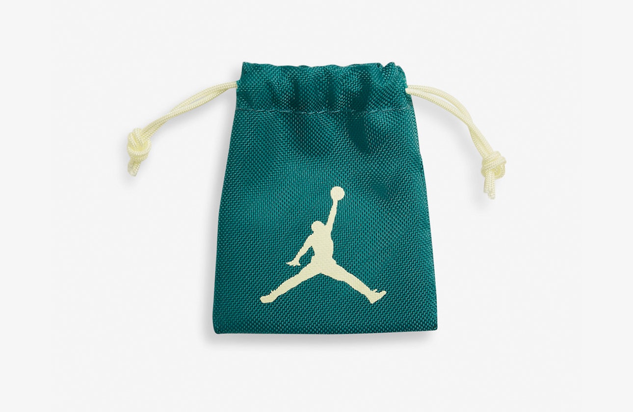 Air Jordan 4 GS "Cacao Wow"