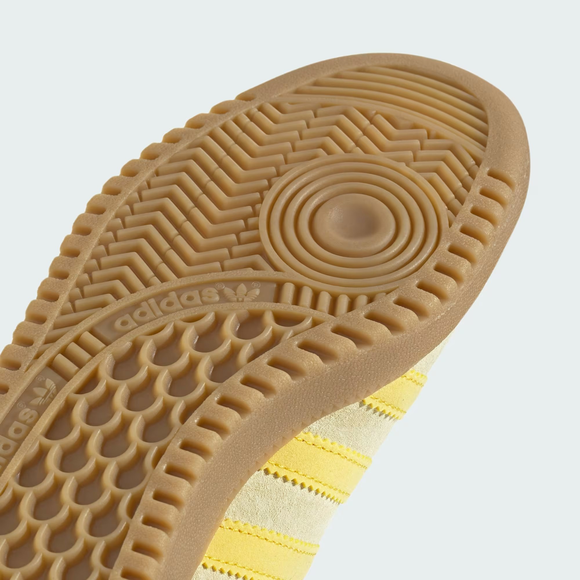 adidas Bermuda "Almost Yellow"