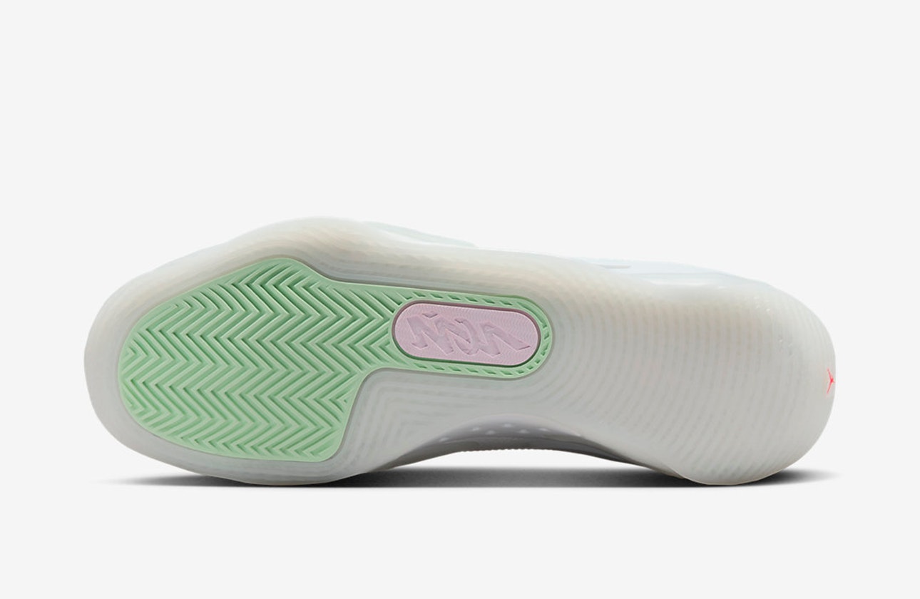 Jordan Zion 3 "White Vapor Green"