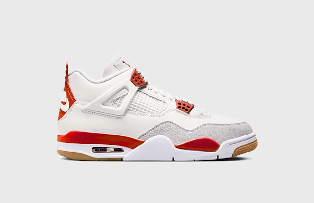 Nike SB x Air Jordan 4 "Varsity Red"