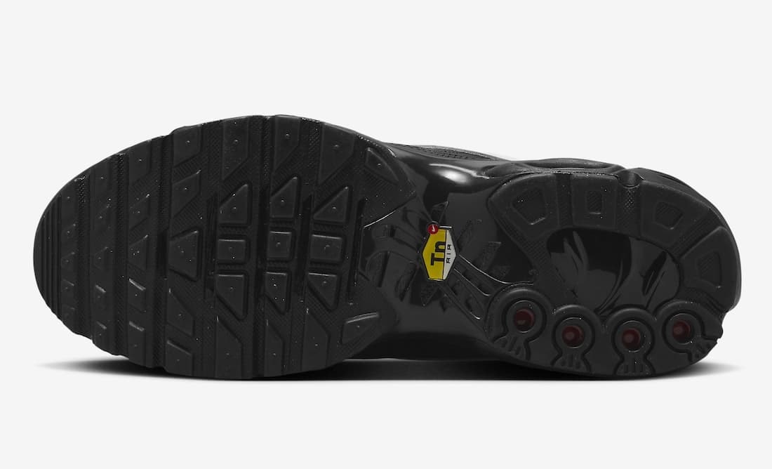 Nike Air Max Plus Tiempo "Black/White"