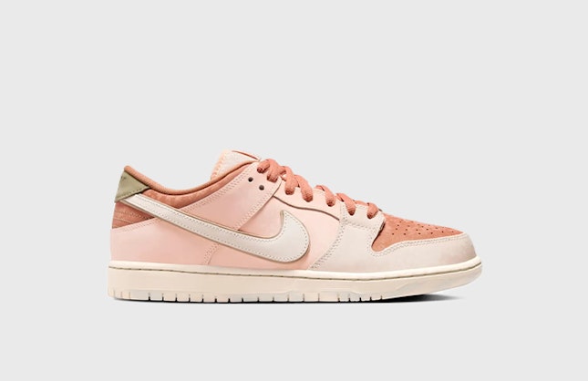 Nike SB Dunk Low "Trocadéro Gardens"