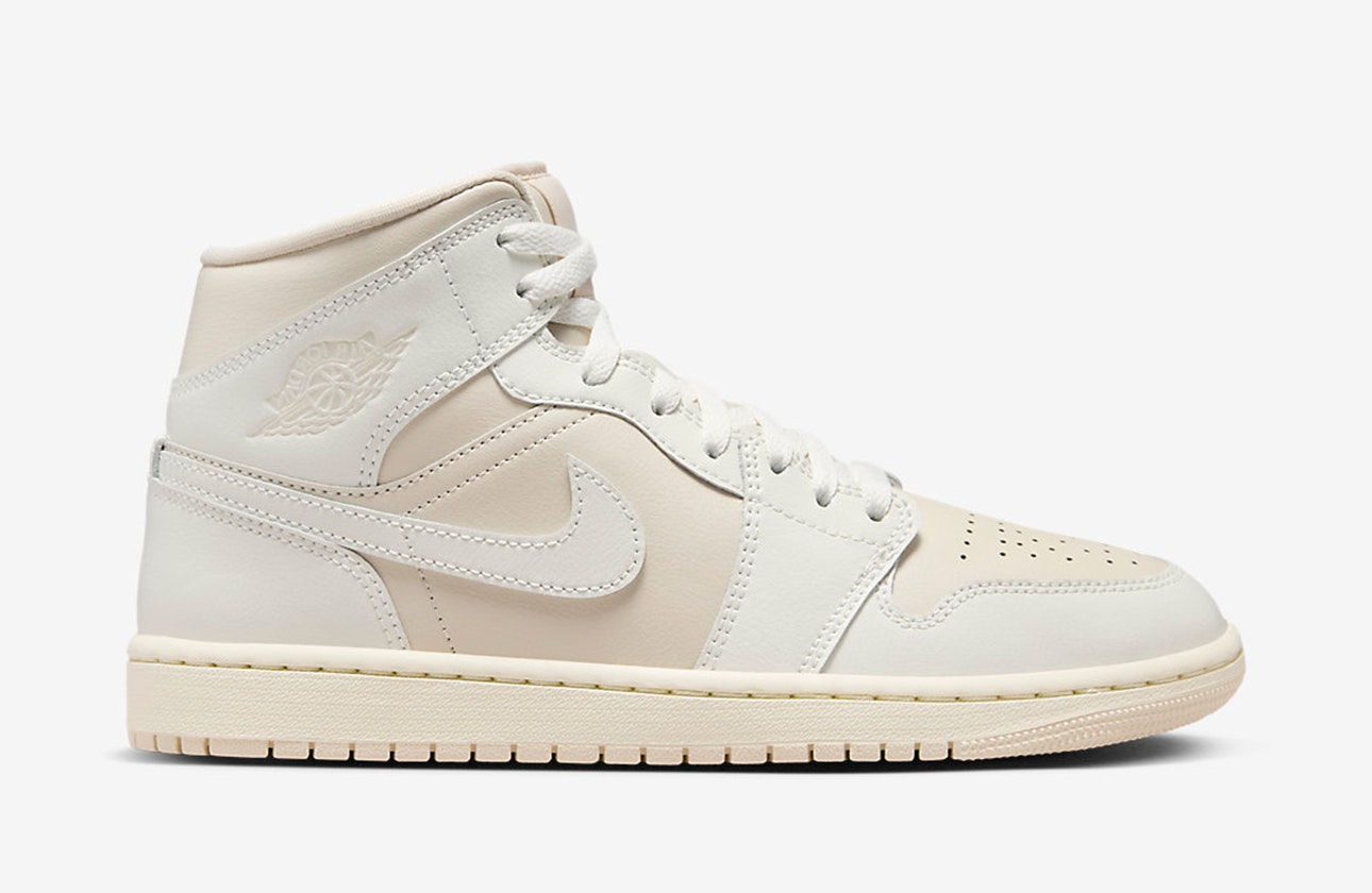 Air Jordan 1 Mid "Legend Light Brown"