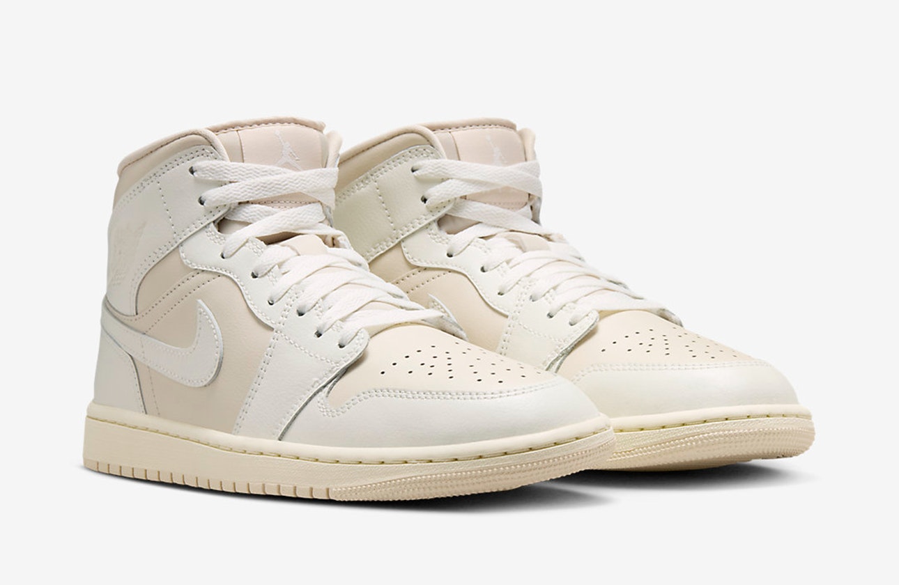 Air Jordan 1 Mid "Legend Light Brown"