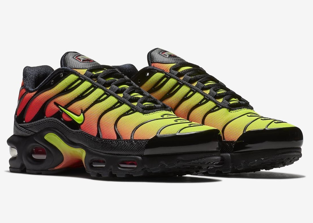 Nike Air Max Plus "Solar Red"