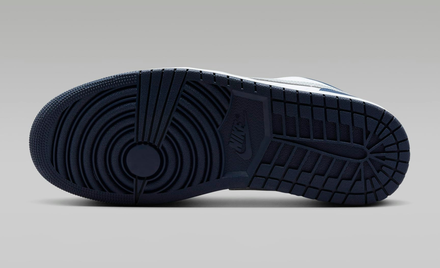 Air Jordan 1 Low "Midnight Navy"