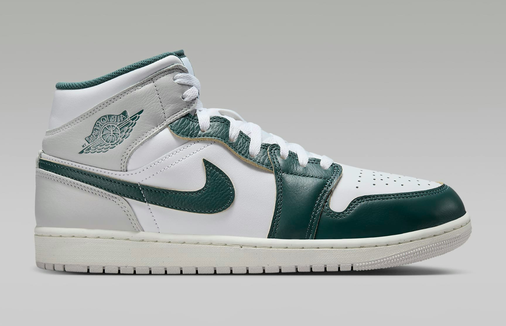 Air Jordan 1 Mid "Oxidized Green"