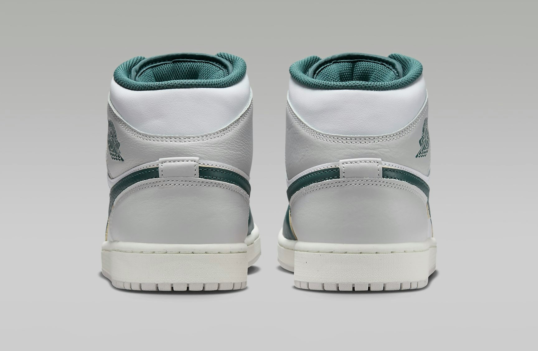 Air Jordan 1 Mid "Oxidized Green"
