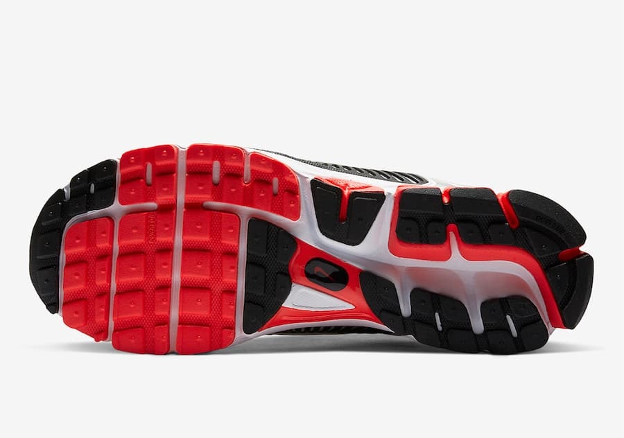 Nike Zoom Vomero 5 SE "Bright Crimson"